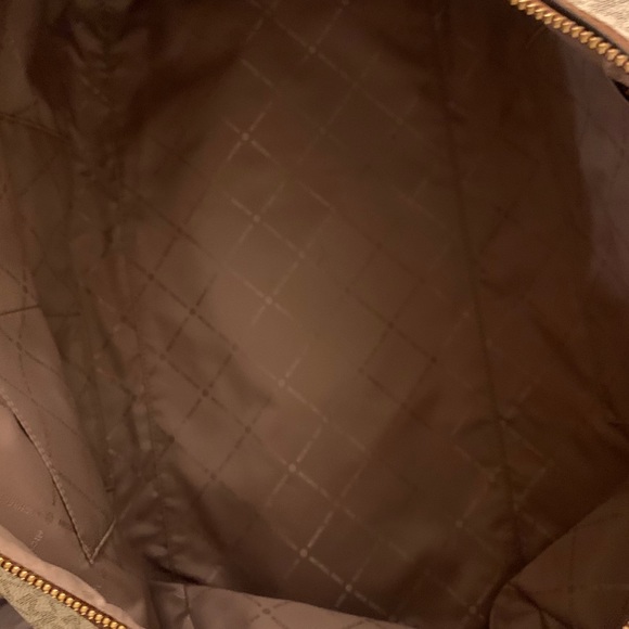 MICHAE KORS TRAVELERS DUFFLE - AUTHENTIC - Picture 3 of 3